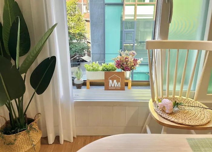 Moment Stay, Airport Railroad, Hongik Station 1 Stop , Travel Appartement Séoul