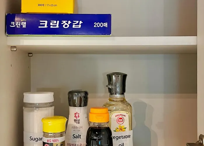 Moment Stay, Airport Railroad, Hongik Station 1 Stop , Travel Appartement *