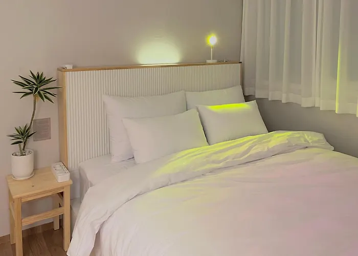 Appartement Moment Stay, Airport Railroad, Hongik Station 1 Stop , Travel